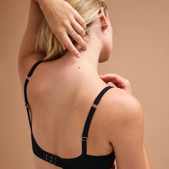 24/7® Classic Contour Plunge Bra - 34 C 1/2 - Picture 4 of 12